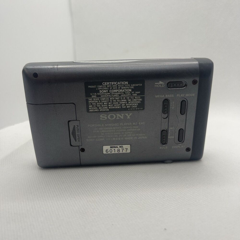 Vintage Sony MD MiniDisc Player MZ-E40 Portable Walkman Gray Silver - Picture 2 of 8